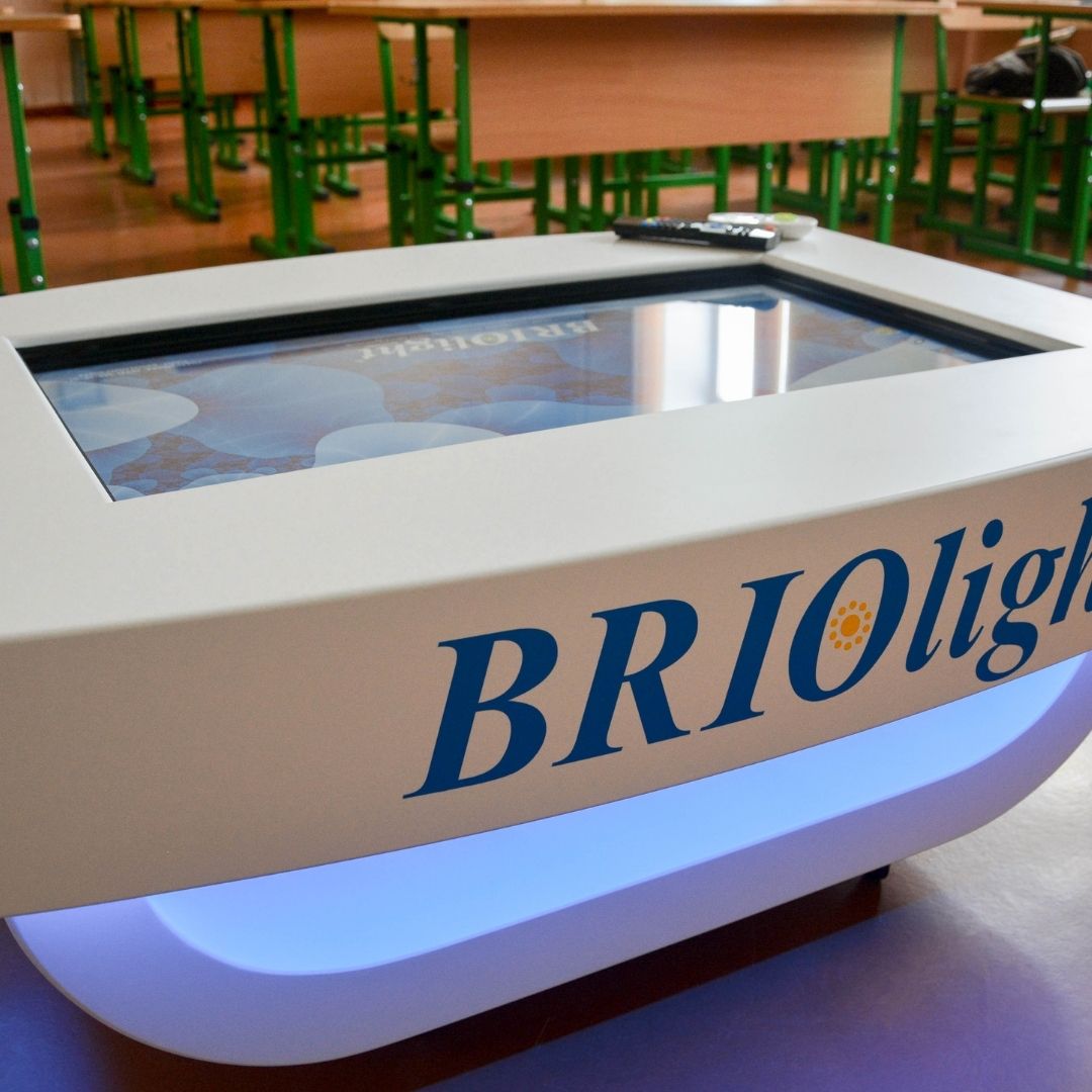 Інтерактивний стіл Briolight