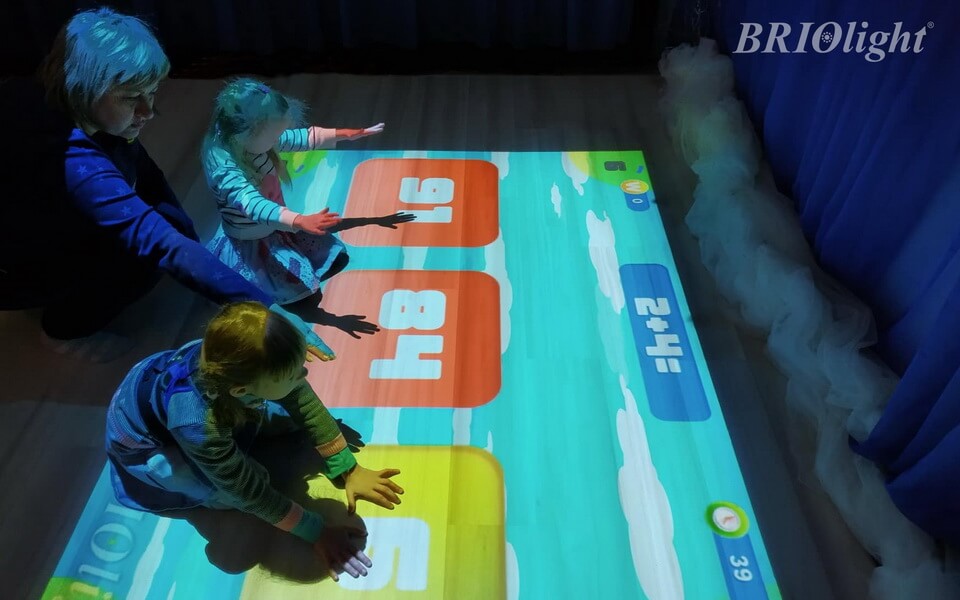 Interactive floor Briolight