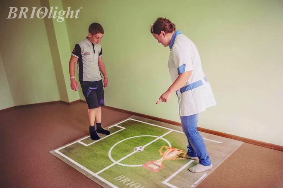 Projection floor for schools